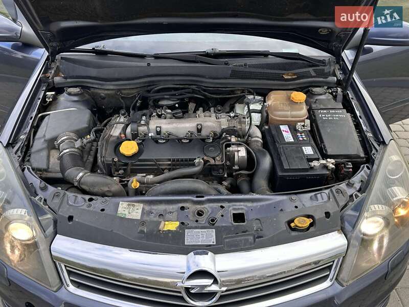 Універсал Opel Astra 2008 в Львові