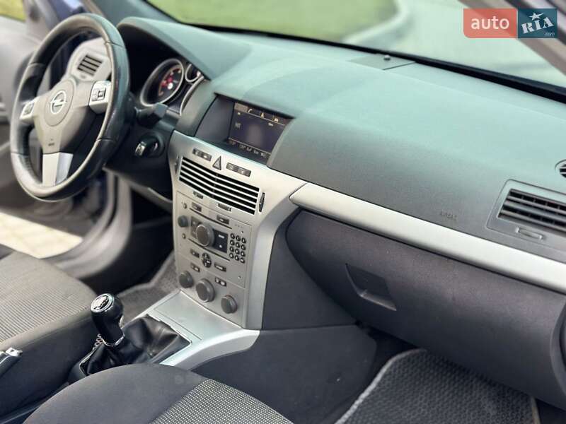 Універсал Opel Astra 2008 в Львові