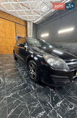 Хэтчбек Opel Astra 2006 в Днепре