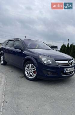 Универсал Opel Astra 2010 в Дунаевцах