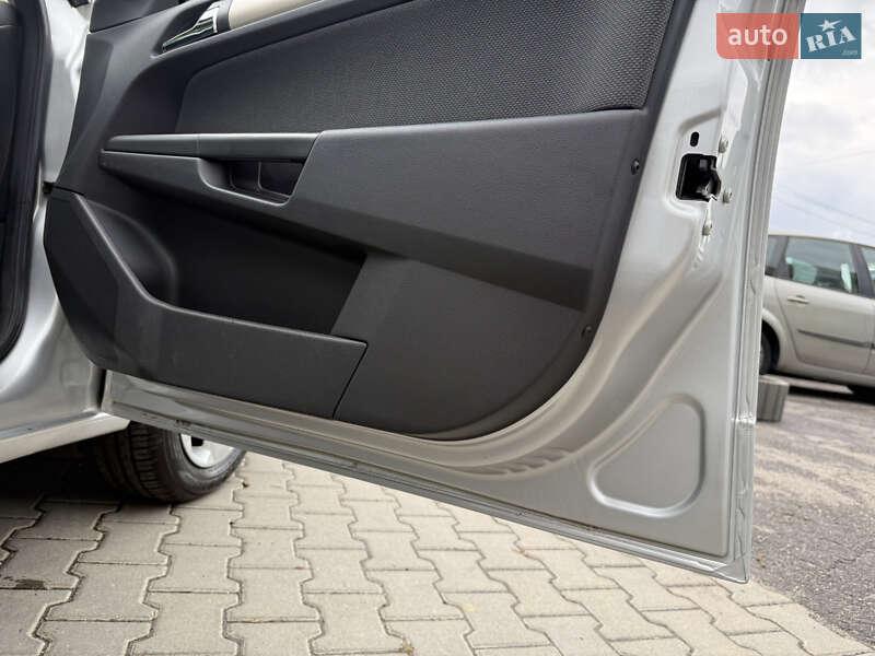 Универсал Opel Astra 2007 в Виннице