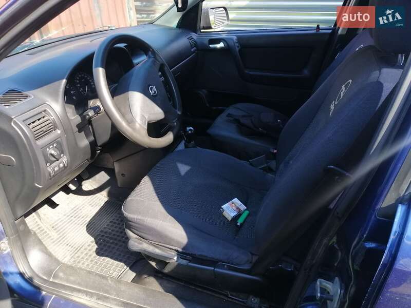 Седан Opel Astra 2004 в Прилуках фото 9 Седан Opel Astra 2004 в Прилуках