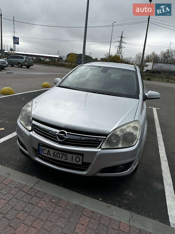 Универсал Opel Astra 2008 в Славянске