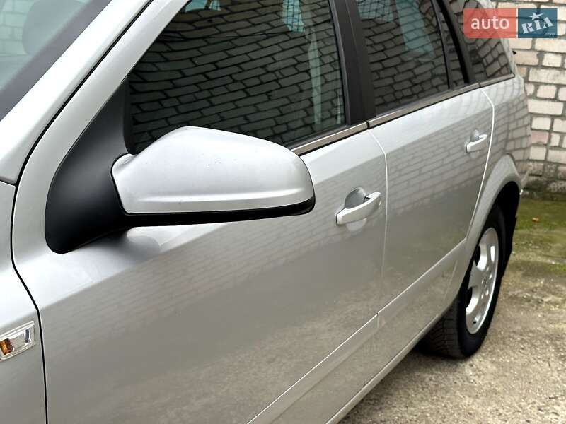 Универсал Opel Astra 2009 в Николаеве