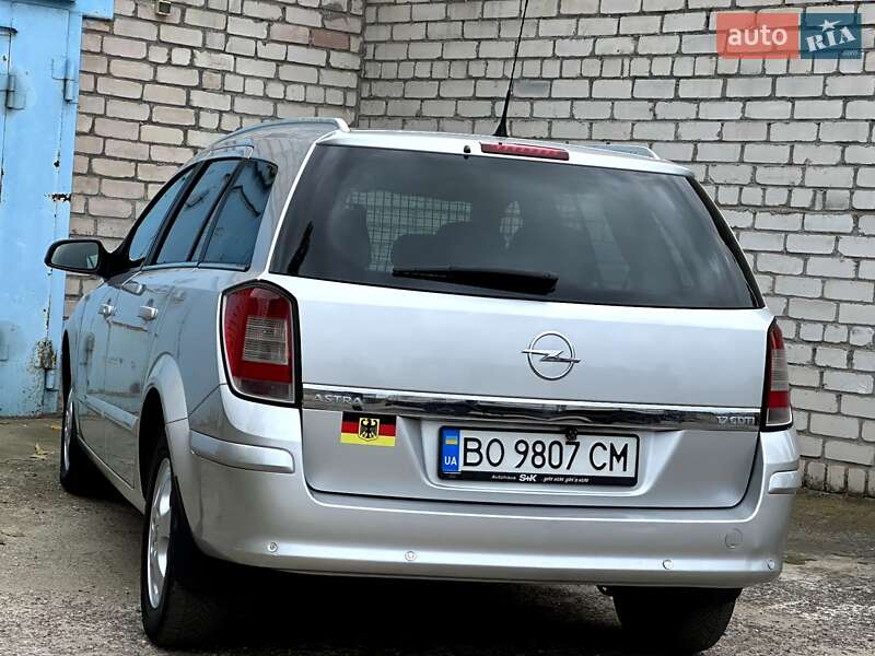Универсал Opel Astra 2009 в Николаеве