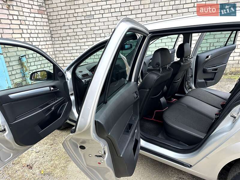 Универсал Opel Astra 2009 в Николаеве