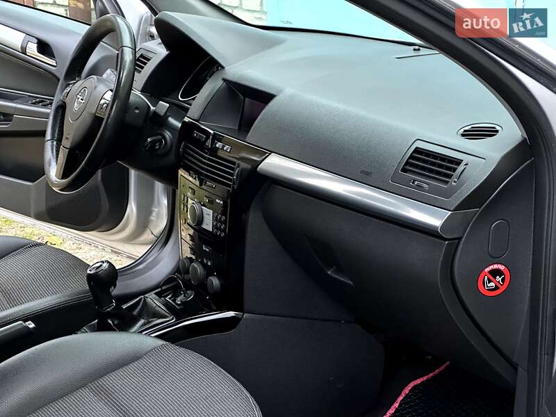 Универсал Opel Astra 2009 в Николаеве