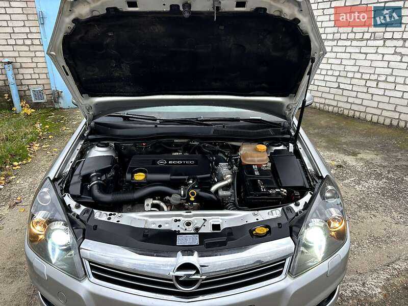 Универсал Opel Astra 2009 в Николаеве
