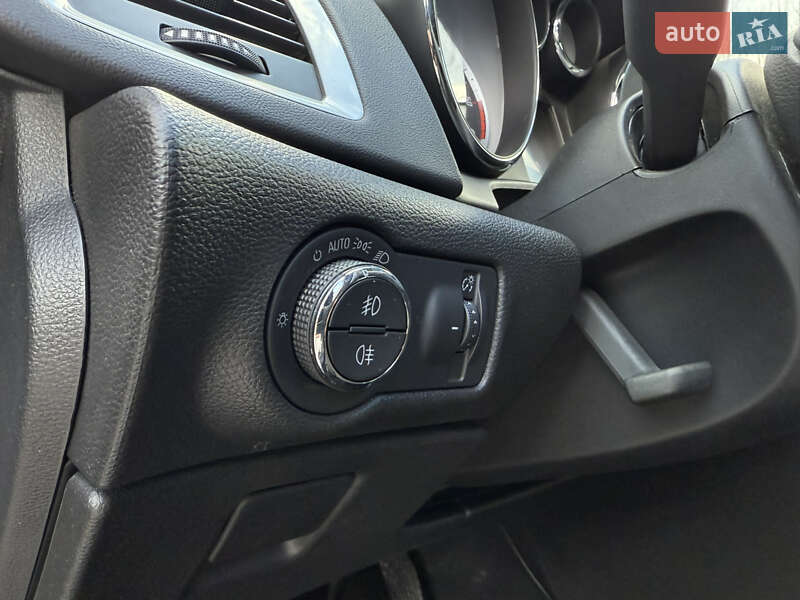 Универсал Opel Astra 2016 в Тернополе