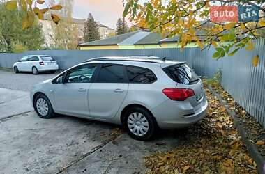 Універсал Opel Astra 2015 в 