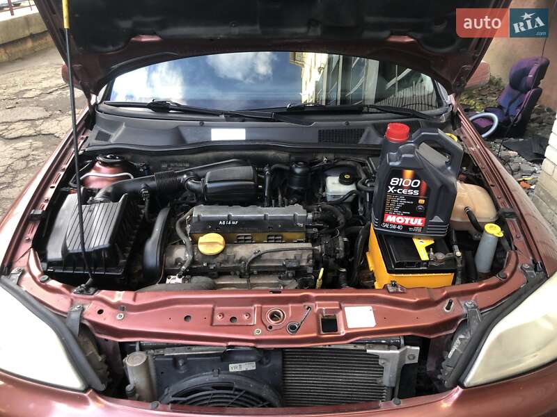 Седан Opel Astra 2001 в Львове