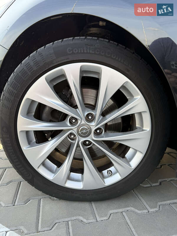 Універсал Opel Astra 2016 в Луцьку