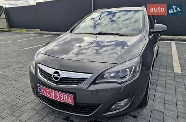 Универсал Opel Astra 2010 в 