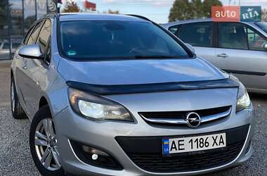 Універсал Opel Astra 2015 в  фото 3 Універсал Opel Astra 2015 в