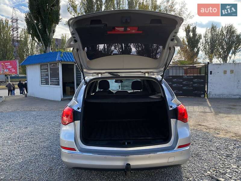 Универсал Opel Astra 2015 в Днепре