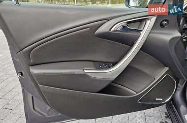 Универсал Opel Astra 2010 в 
