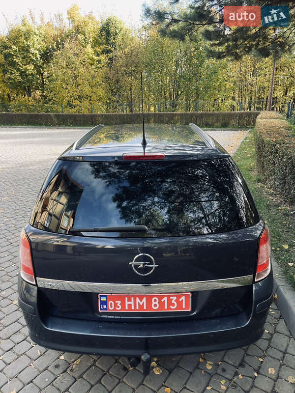 Универсал Opel Astra 2010 в Луцке фото 9 Универсал Opel Astra 2010 в Луцке