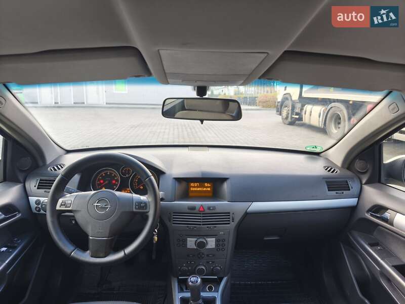 Хэтчбек Opel Astra 2004 в Виннице фото 5 Хэтчбек Opel Astra 2004 в Виннице
