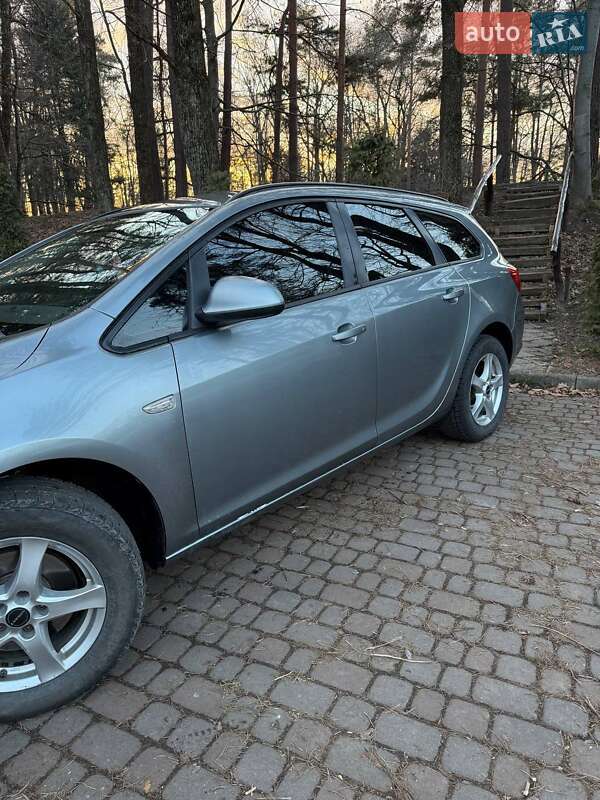 Універсал Opel Astra 2011 в Дрогобичі фото 7 Універсал Opel Astra 2011 в Дрогобичі