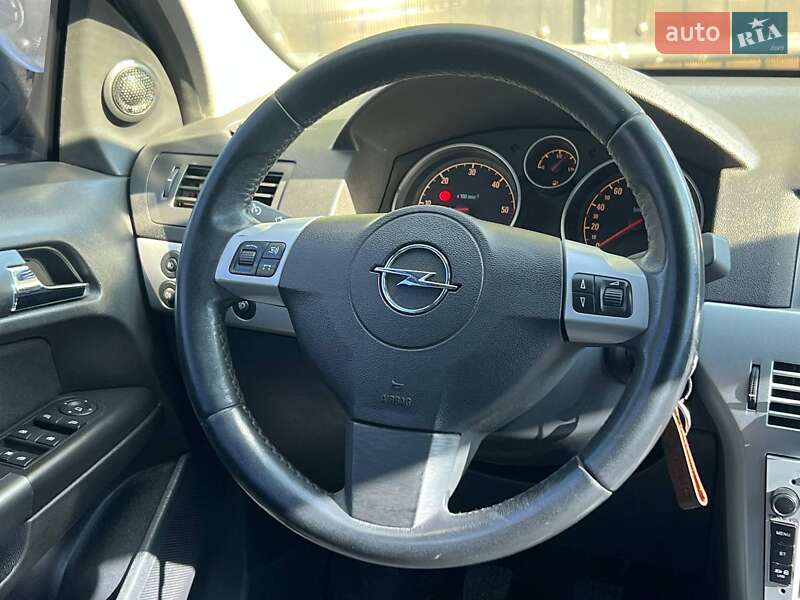 Универсал Opel Astra 2010 в Киеве фото 14 Универсал Opel Astra 2010 в Киеве