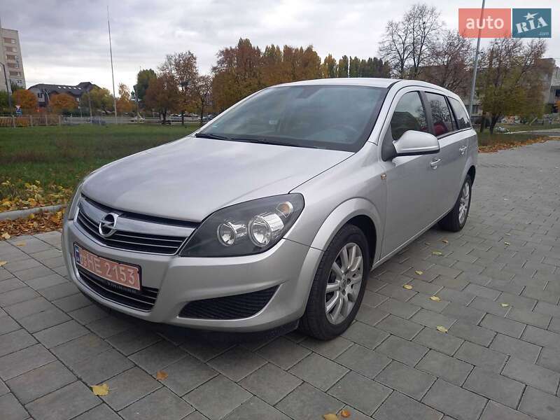 Opel Astra 2010