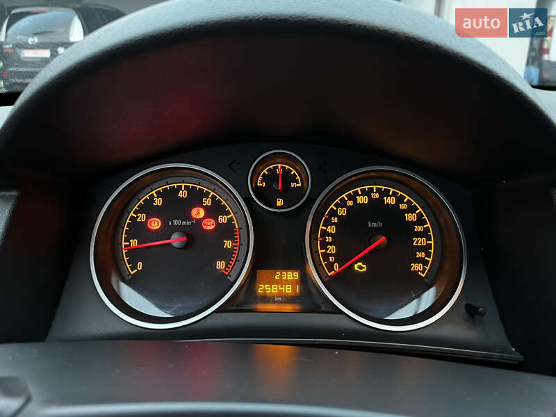 Хэтчбек Opel Astra 2008 в Звягеле фото 23 Хэтчбек Opel Astra 2008 в Звягеле