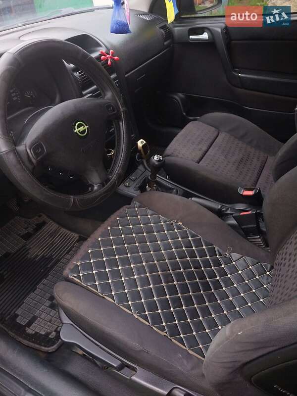 Хэтчбек Opel Astra 1999 в Журавном