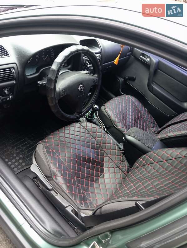 Седан Opel Astra 2007 в Славуті