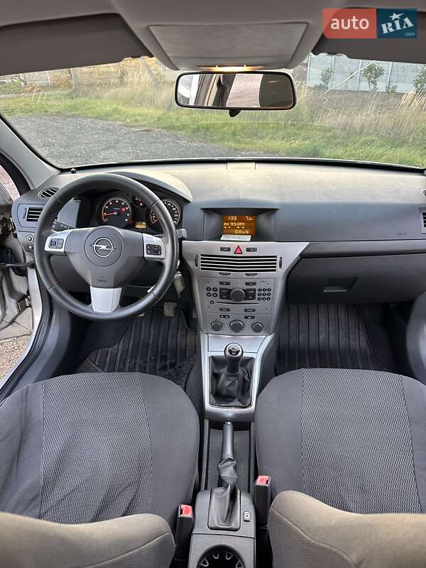 Седан Opel Astra 2012 в Козельце фото 9 Седан Opel Astra 2012 в Козельце