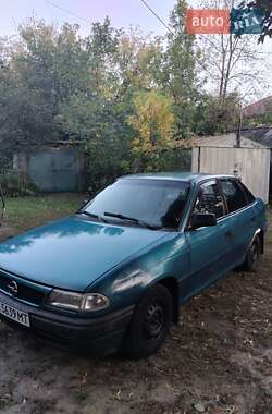Седан Opel Astra 1993 в Харькове