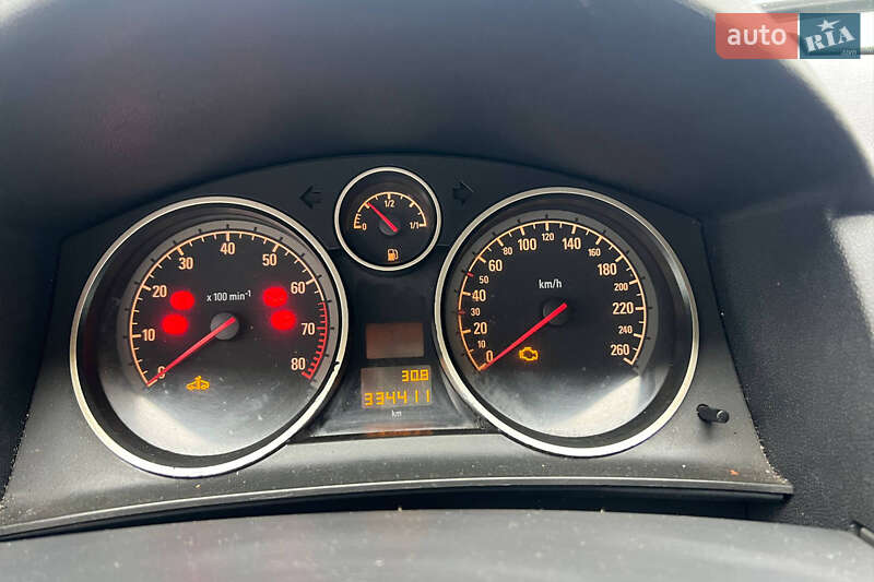 Хэтчбек Opel Astra 2005 в Ивано-Франковске