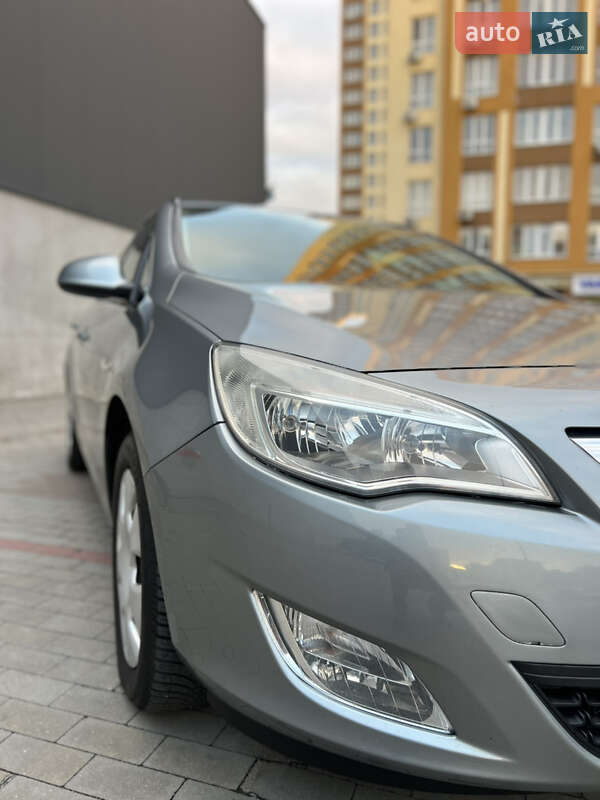 Універсал Opel Astra 2011 в Києві фото 3 Універсал Opel Astra 2011 в Києві