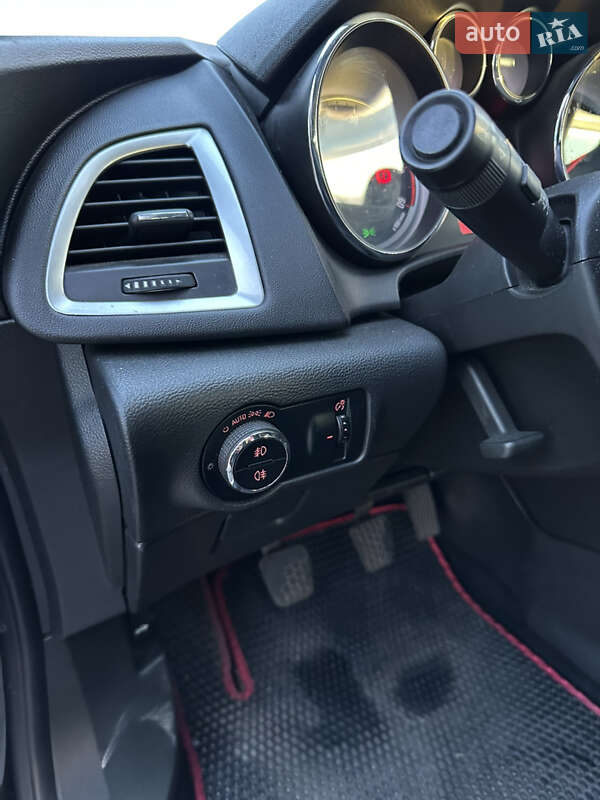 Универсал Opel Astra 2013 в Житомире фото 26 Универсал Opel Astra 2013 в Житомире