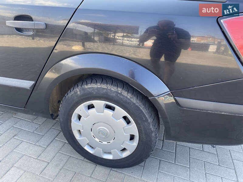 Универсал Opel Astra 2004 в Шепетовке