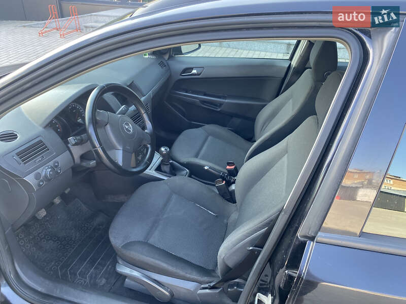 Универсал Opel Astra 2004 в Шепетовке