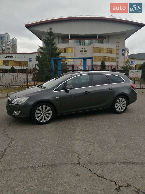Универсал Opel Astra 2011 в Киеве фото 3 Универсал Opel Astra 2011 в Киеве
