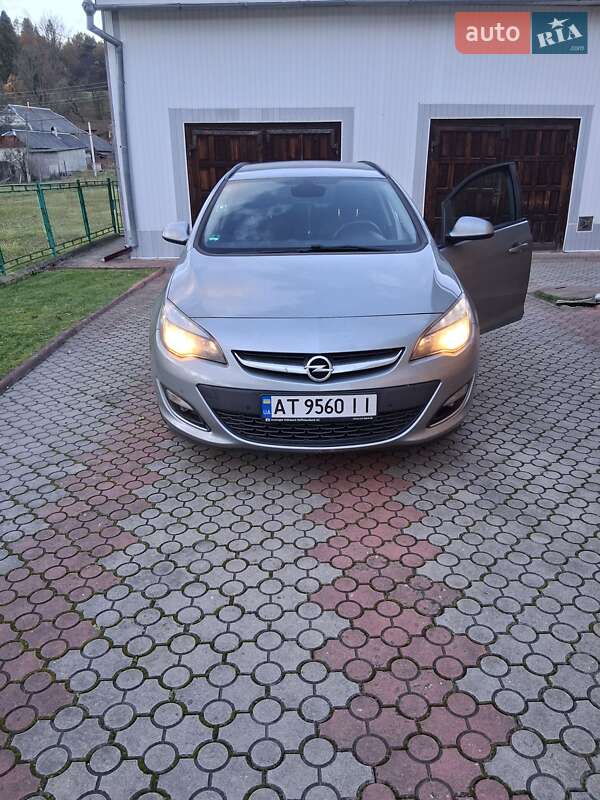 Opel Astra 2013