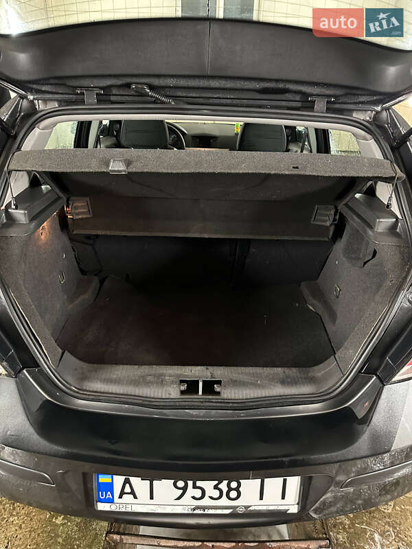 Хетчбек Opel Astra 2010 в Коломиї фото 4 Хетчбек Opel Astra 2010 в Коломиї