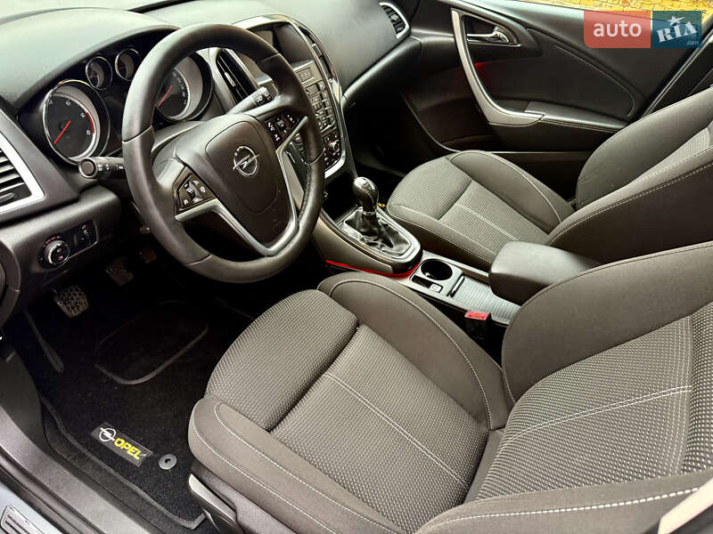 Универсал Opel Astra 2013 в Ровно фото 14 Универсал Opel Astra 2013 в Ровно