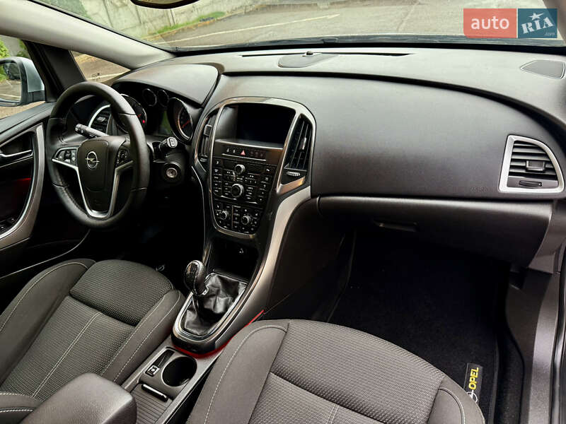 Универсал Opel Astra 2013 в Ровно фото 29 Универсал Opel Astra 2013 в Ровно