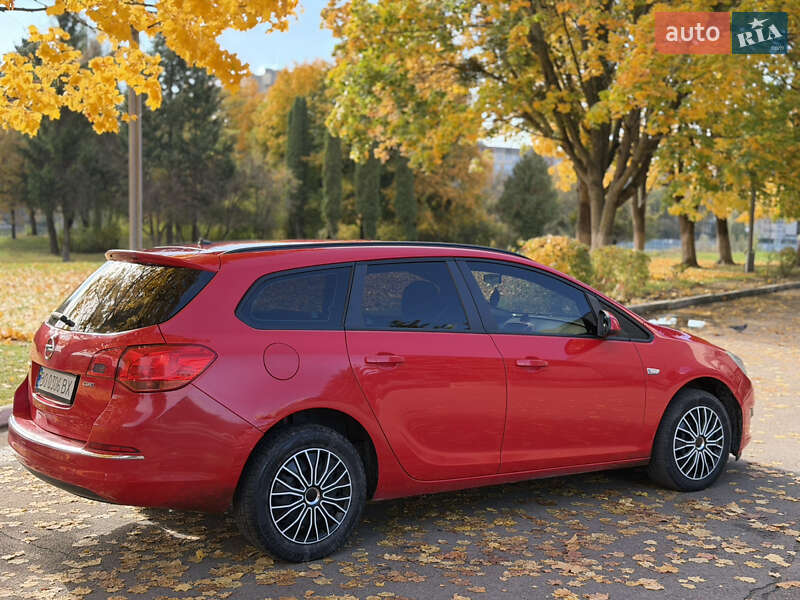 Универсал Opel Astra 2013 в Ровно фото 33 Универсал Opel Astra 2013 в Ровно