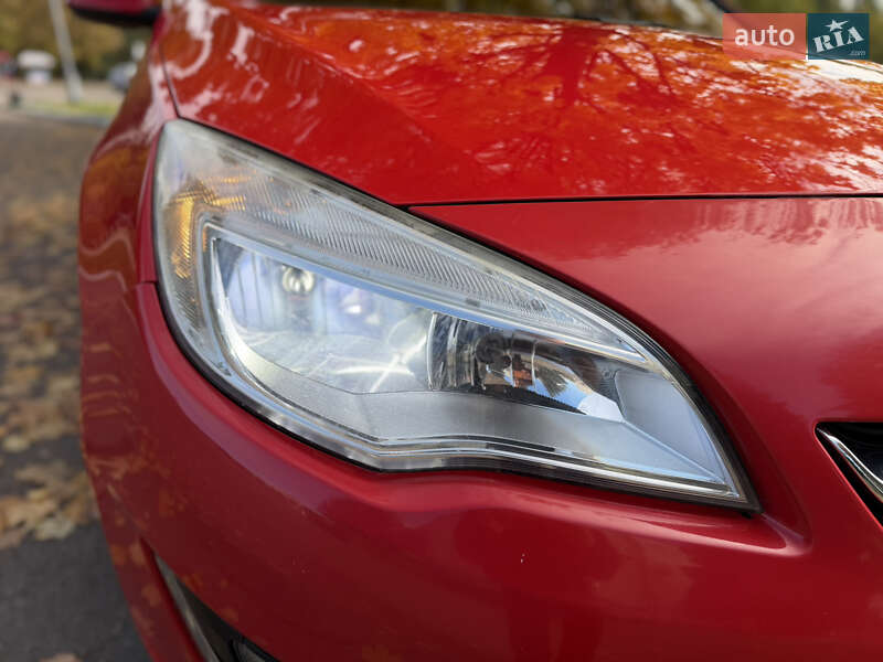 Универсал Opel Astra 2013 в Ровно фото 43 Универсал Opel Astra 2013 в Ровно