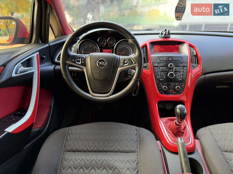 Универсал Opel Astra 2013 в Ровно фото 46 Универсал Opel Astra 2013 в Ровно