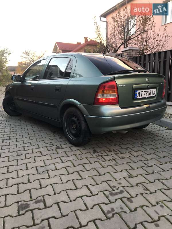 Хэтчбек Opel Astra 2000 в Ивано-Франковске