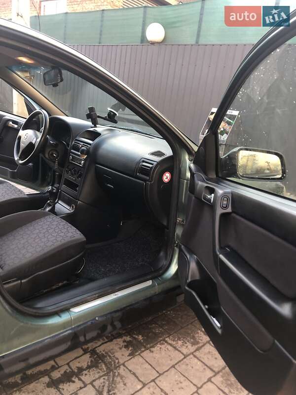 Хэтчбек Opel Astra 2000 в Ивано-Франковске