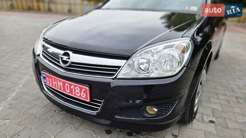 Універсал Opel Astra 2008 в Вінниці