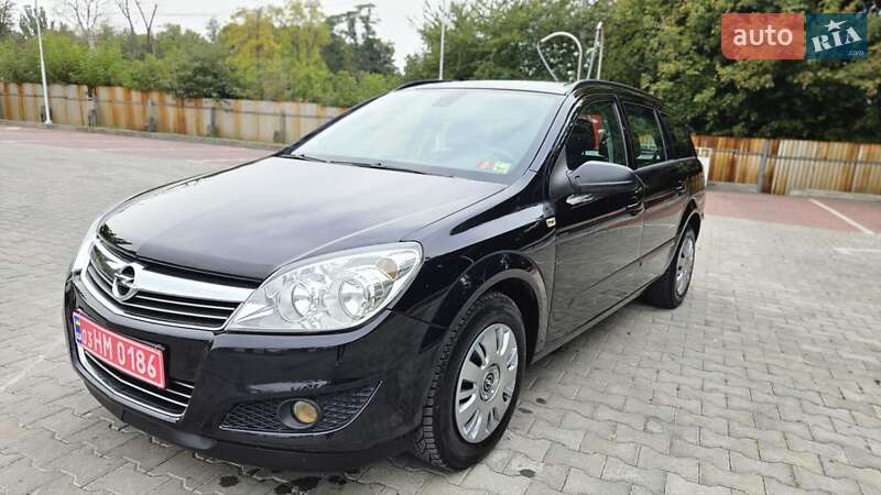 Універсал Opel Astra 2008 в Вінниці