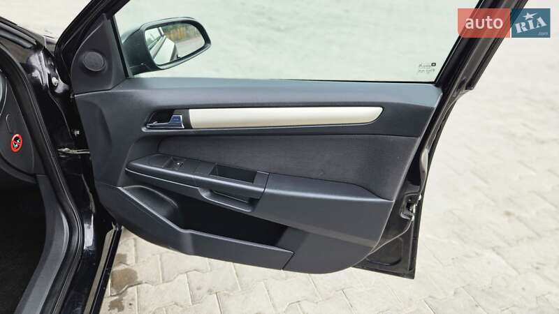 Універсал Opel Astra 2008 в Вінниці