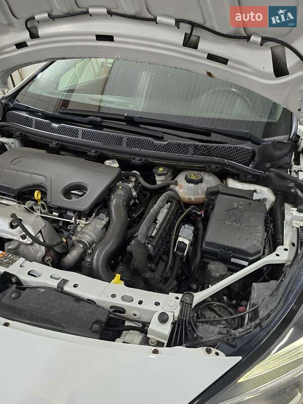 Универсал Opel Astra 2017 в Бердичеве