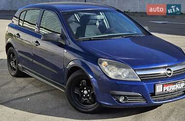 Хэтчбек Opel Astra 2006 в Киеве